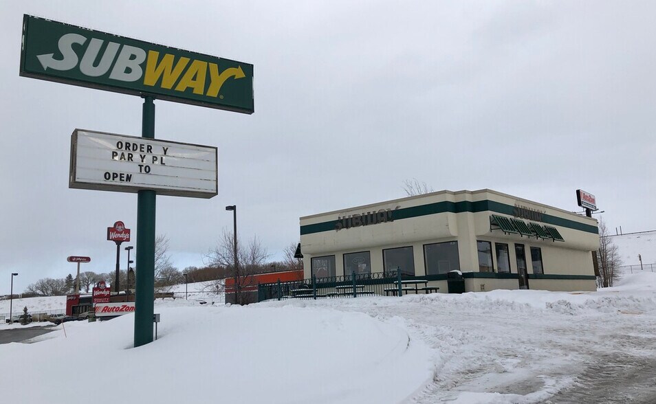 More Photos Of 101 N 2nd St, Evanston Fast Food For Sale