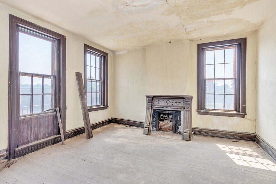 More Photos Of 1800-1810 Broad St, Augusta Storefront Retail Office For Sale