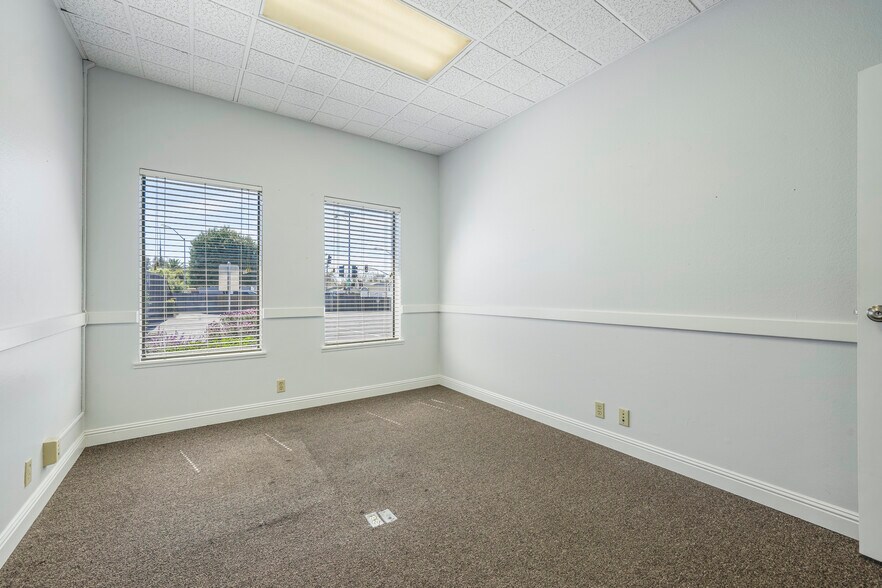 More Photos Of 2100 Tennessee St, Vallejo Office For Sale