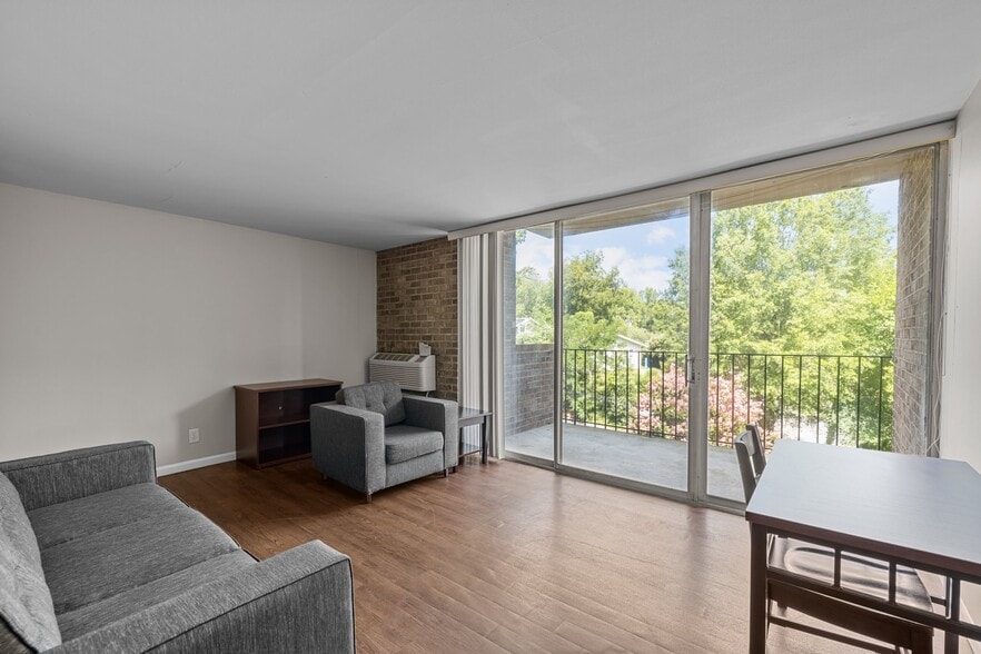 More Photos Of 600 Martin Luther King Jr Blvd, Chapel Hill Apartments For Sale