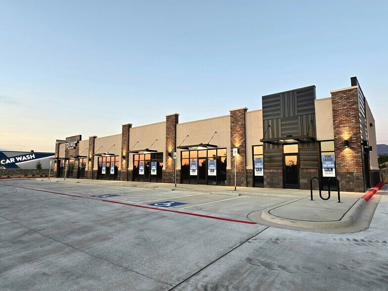 More Photos Of 5616 Doniphan Dr, El Paso General Retail For Lease