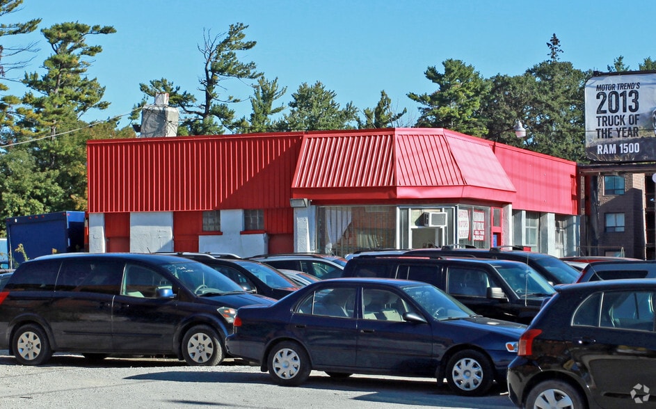 More Photos Of 4690 Kingston Rd, Toronto Auto Repair For Sale