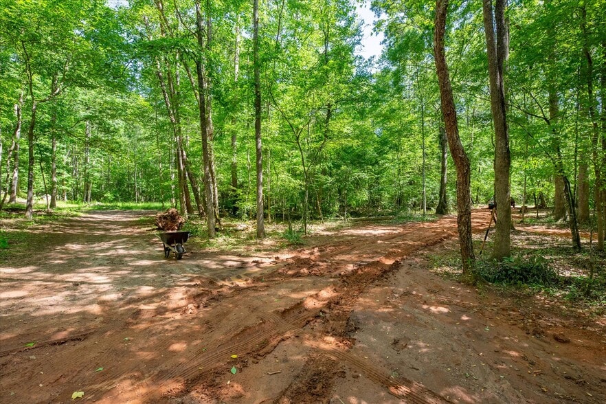 More Photos Of 637 Odell Rd, Liberty Land For Sale