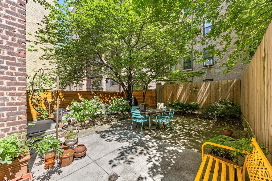 More Photos Of 311 W 78th St, New York Apartments For Sale