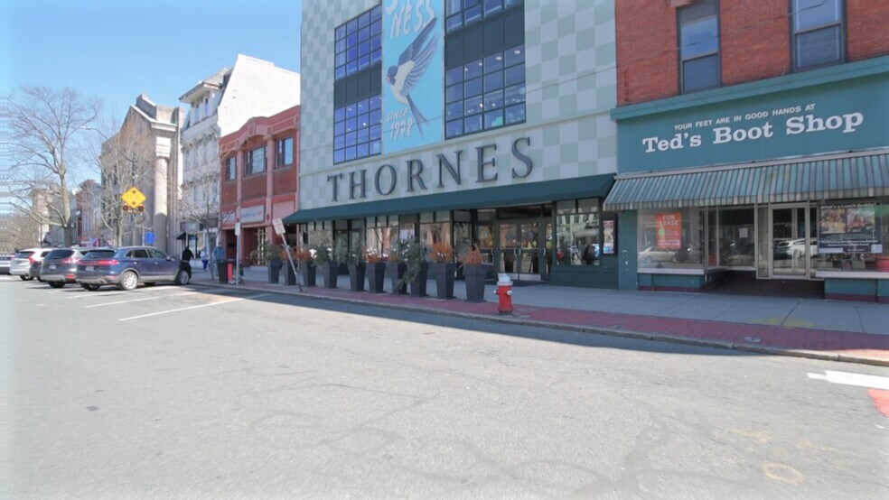 Primary Photo Of 150 Main St, Northampton Storefront For Lease