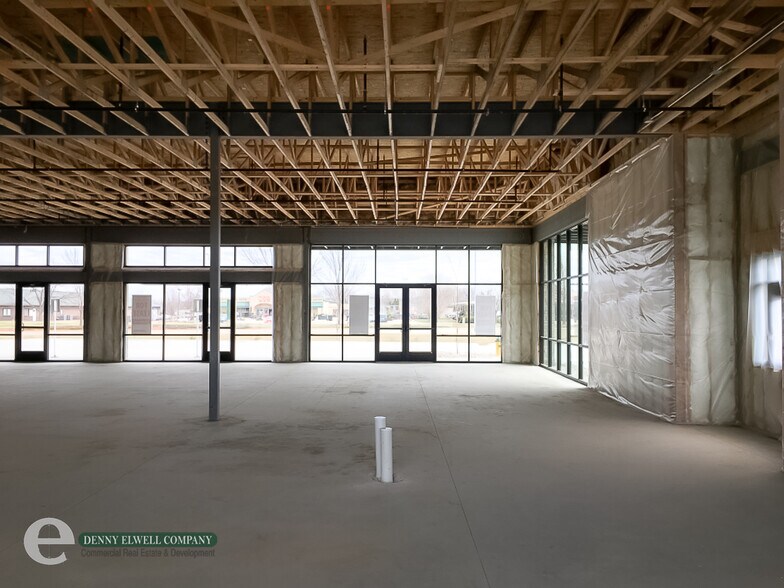 More Photos Of 1510 Ankeny Blvd, Ankeny Storefront Retail Office For Lease