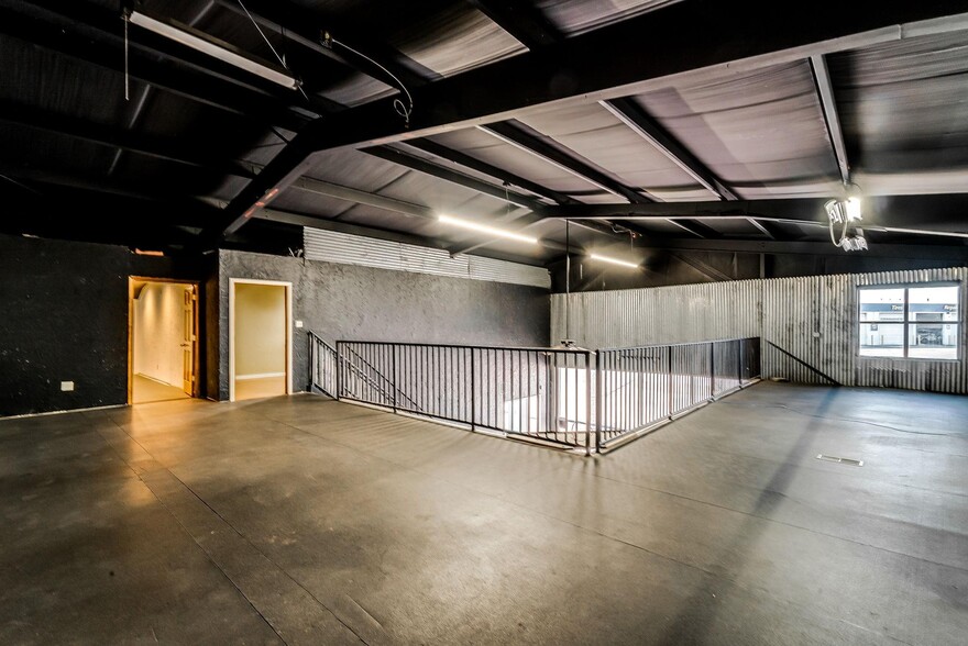 More Photos Of 2217 Old Dennis Rd, Weatherford Service For Sale