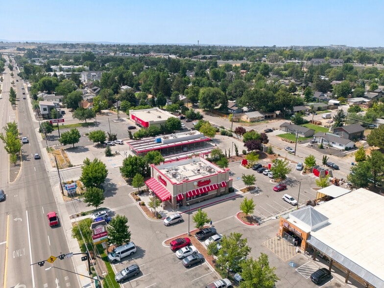 More Photos Of 2143 S Broadway Ave, Boise Fast Food For Sale