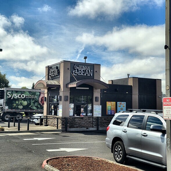 More Photos Of 4637-4695 Commercial St SE, Salem General Retail For Lease