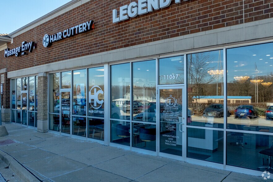 More Photos Of 11043-11185 W Lincoln Hwy, Frankfort General Retail For Lease