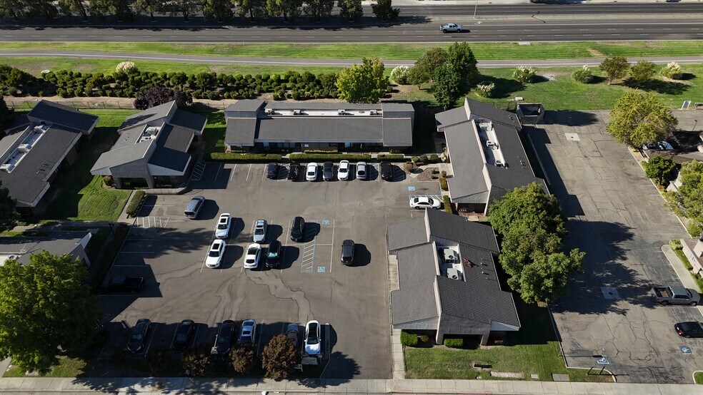 More Photos Of 2027 Grand Canal Blvd, Stockton Office For Sale