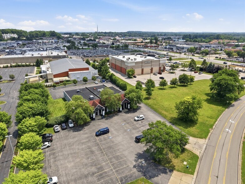 More Photos Of 81-87 Springside Dr, Akron Storefront Retail Office For Lease