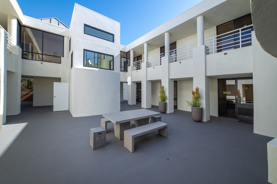 More Photos Of 24445 Hawthorne Blvd, Torrance Medical For Lease