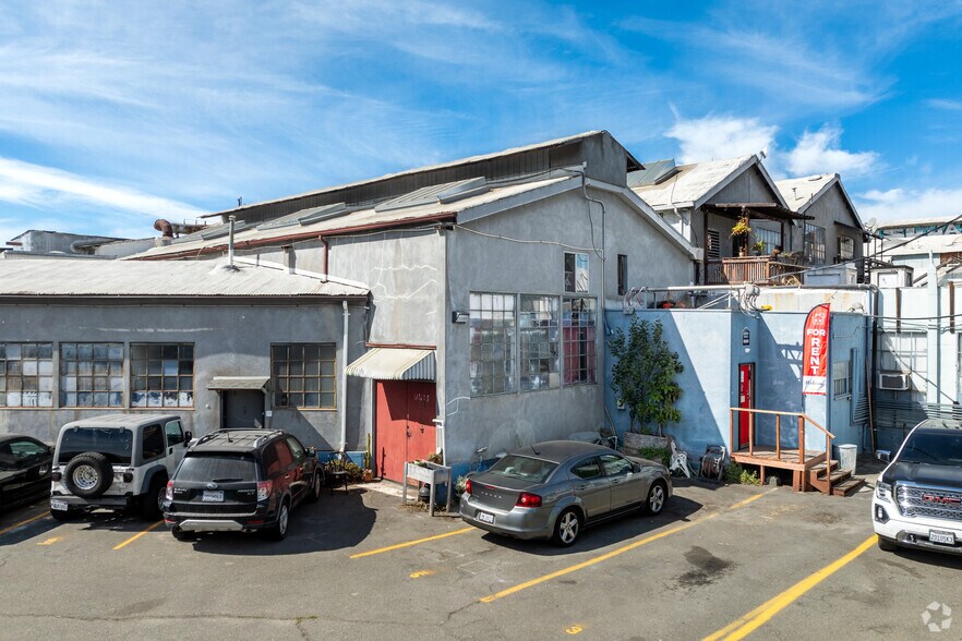 More Photos Of 4401 San Leandro St, Oakland Apartments For Sale