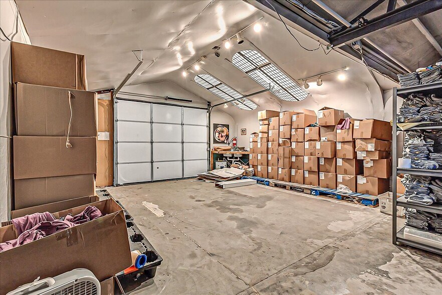 More Photos Of 2175 N Stone Chapel Ln, Fayetteville Light Distribution For Lease