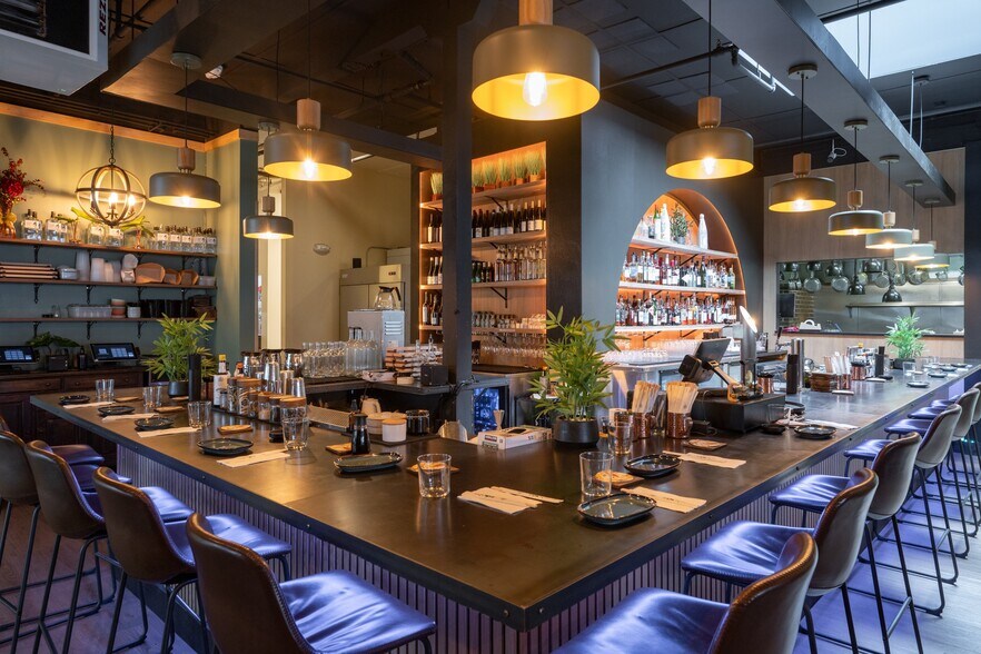 More Photos Of 1232 N State St, Bellingham Restaurant For Sale