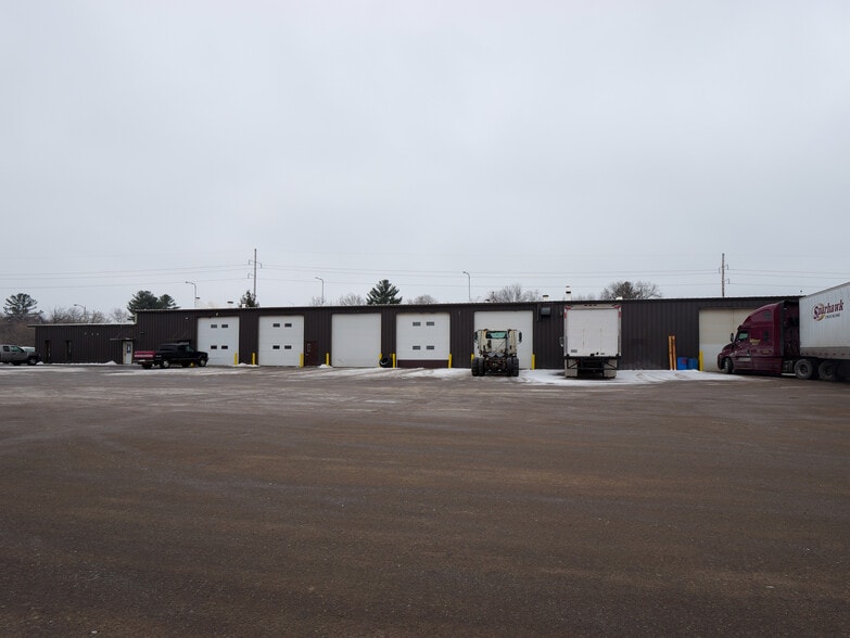 More Photos Of 511 25th Ave N, Wisconsin Rapids Office For Sale