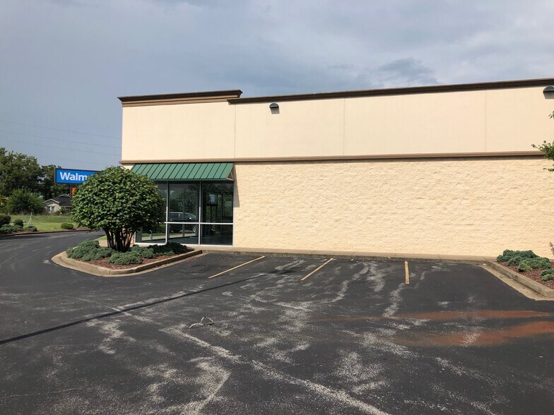 More Photos Of 1391 Morgantown Rd, Bowling Green Freestanding For Lease