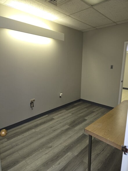 More Photos Of 2801 Island Ave, Philadelphia Medical For Lease