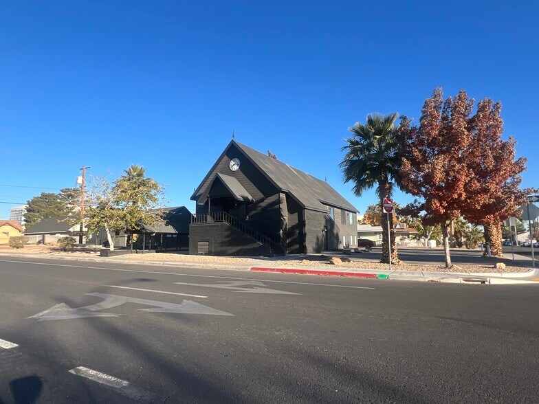 More Photos Of 919 E Bonneville Ave, Las Vegas Office Residential For Sale