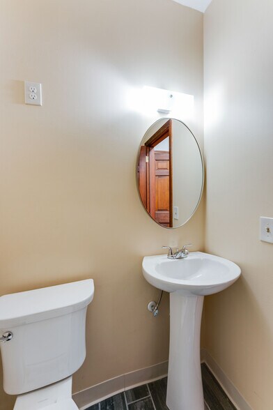 More Photos Of 6501 E Livingston Ave, Reynoldsburg Medical For Lease