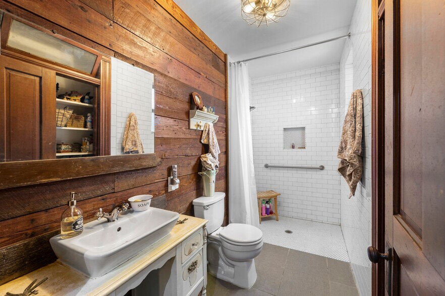 More Photos Of 3303 Ranch Road 1869, Liberty Hill Specialty For Sale