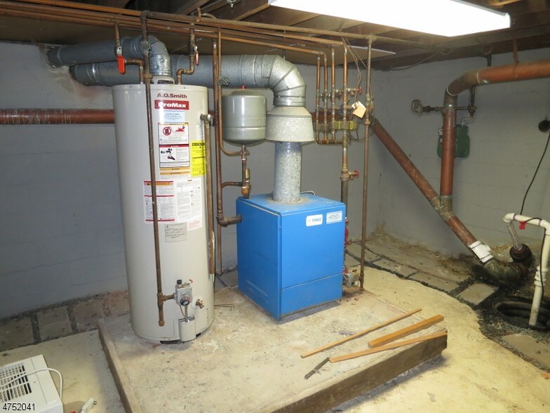 More Photos Of 332-334 North Ave, Garwood Loft Creative Space For Lease