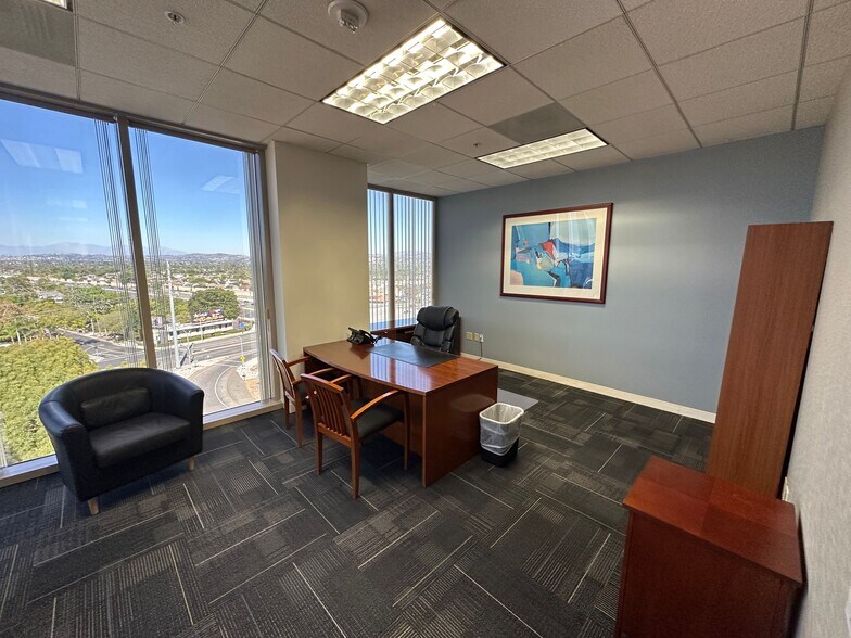 More Photos Of 1551 N Tustin Ave, Santa Ana Office For Lease