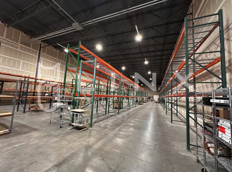 More Photos Of 1076 E Commerce St, Saint George Warehouse For Lease