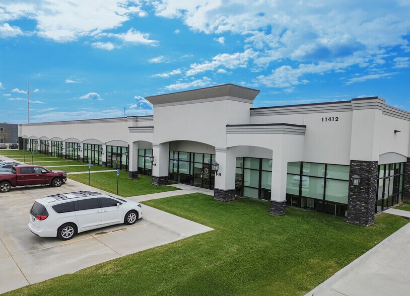 Primary Photo Of 11412 Centennial Rd, La Vista Flex For Lease