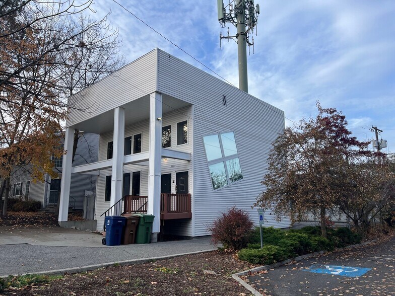 Primary Photo Of 2715 E 31st Ave, Spokane Office For Sale
