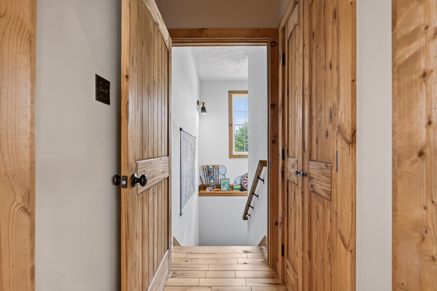 More Photos Of 639 Wagon Wheel Rd, Elk Creek Lodge Meeting Hall For Sale