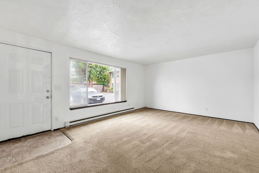 More Photos Of 3942 Ward Dr NE, Salem Apartments For Sale