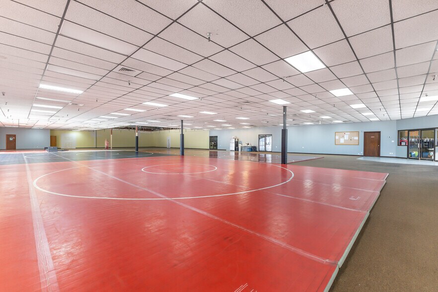 More Photos Of 128 W 8th St, Monroe General Retail For Sale