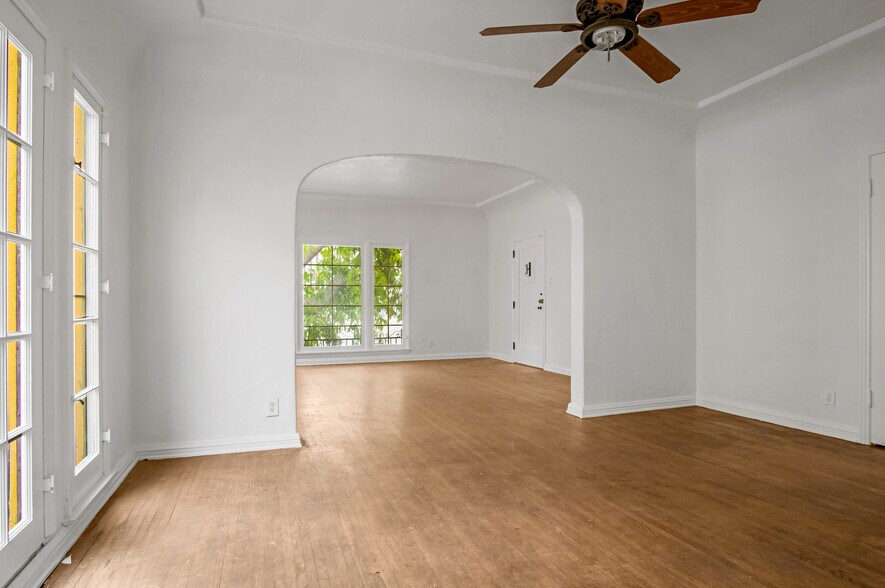 More Photos Of 712 S Stanley Ave, Los Angeles Apartments For Sale