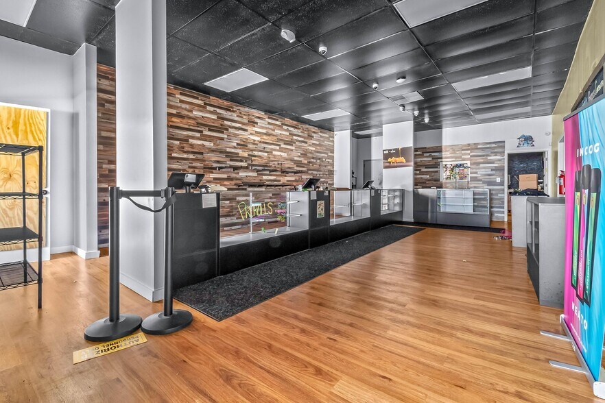 More Photos Of 133-137 S Main St, Reading Storefront Retail Residential For Sale