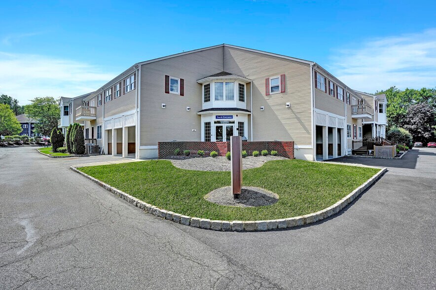 More Photos Of 256 Columbia Tpke, Florham Park Medical For Lease