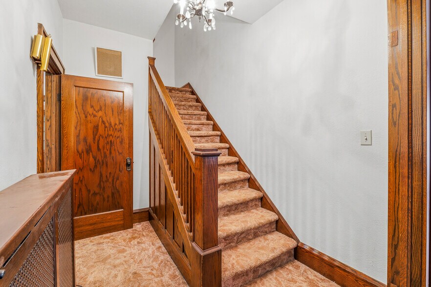 More Photos Of 181 S Main St, Markesan Office Residential For Sale