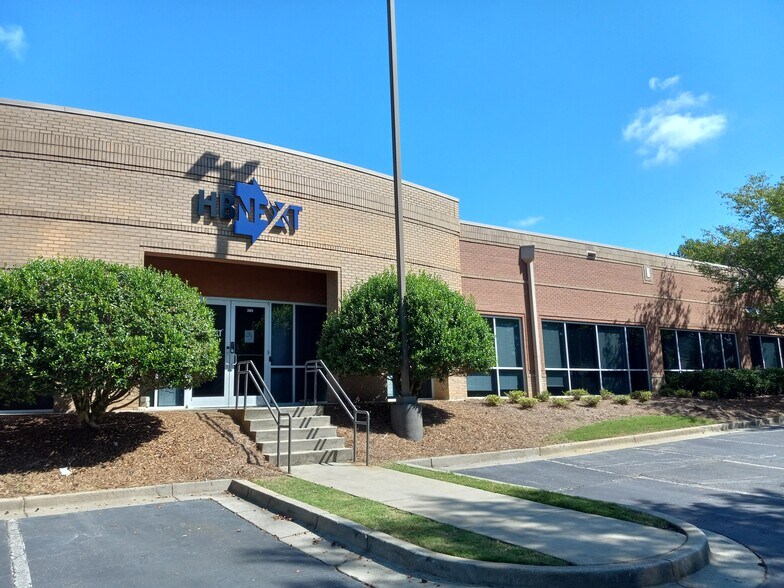 More Photos Of 1255 Lakes Pky, Lawrenceville Office For Lease