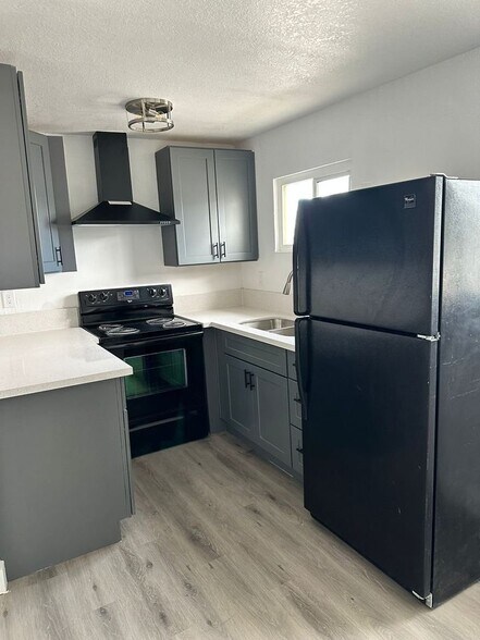 More Photos Of 2030 Sunrise Ave, Las Vegas Apartments For Sale