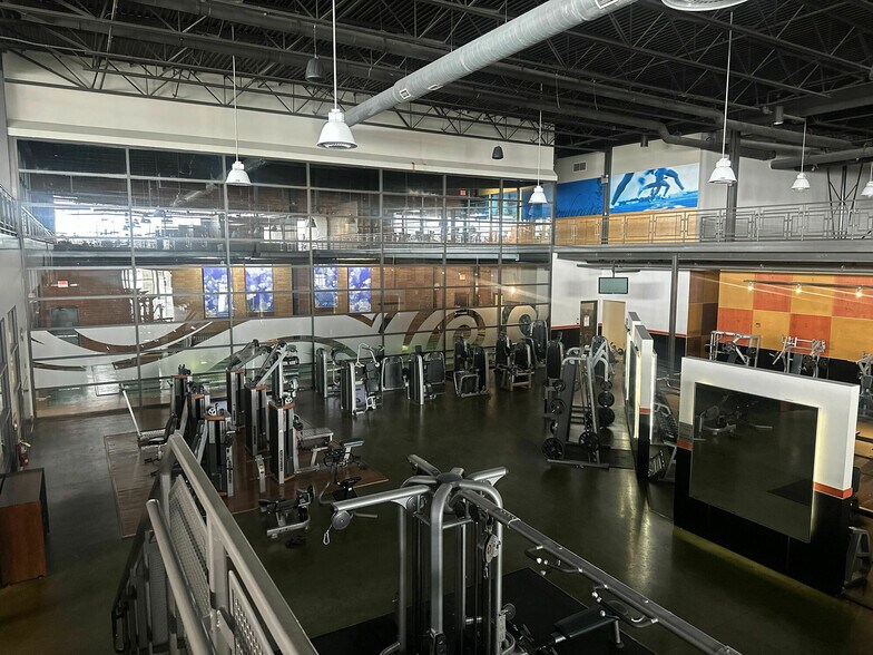 More Photos Of 1800 Tanglewood Park Blvd, Hilliard Health Club For Lease
