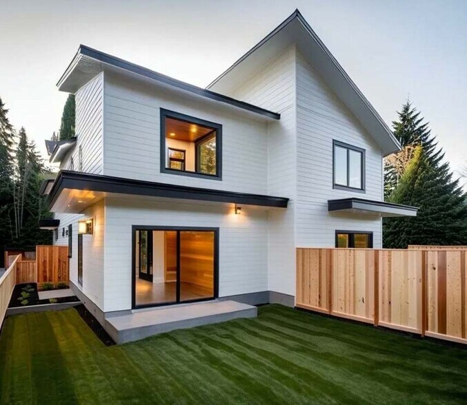 Primary Photo Of 2020 SE 34th Ave, Portland Apartments For Sale