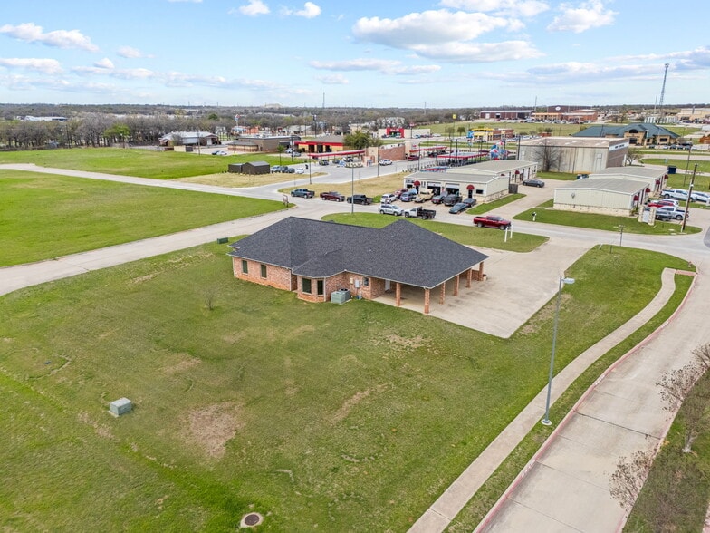 More Photos Of 401 Center Court Dr, Bridgeport Medical For Lease