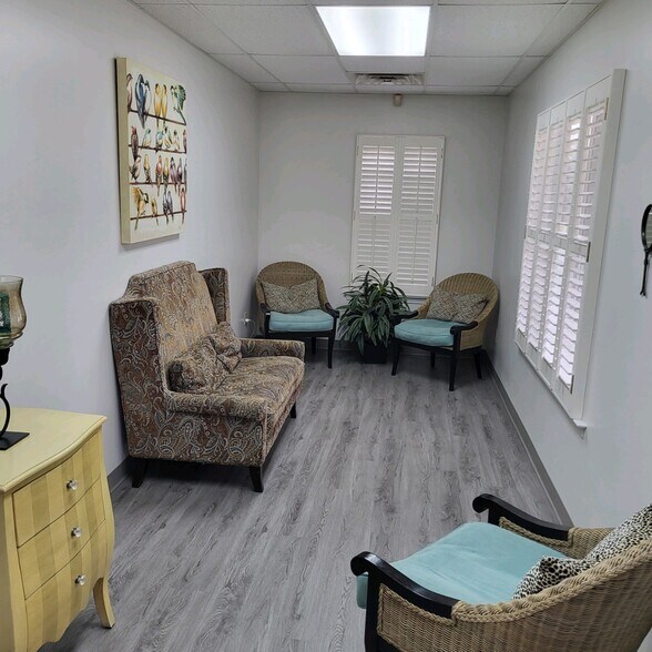 More Photos Of 615 Cahaba Rd, Selma Storefront For Sale