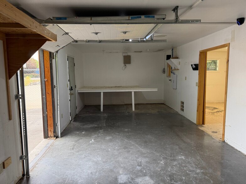 More Photos Of 555 Spring Creek Rd, Montrose General Retail For Sale