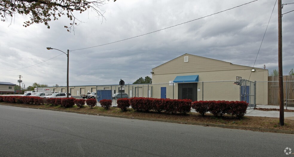 More Photos Of 95 Tyler Ave, Newport News Warehouse For Lease