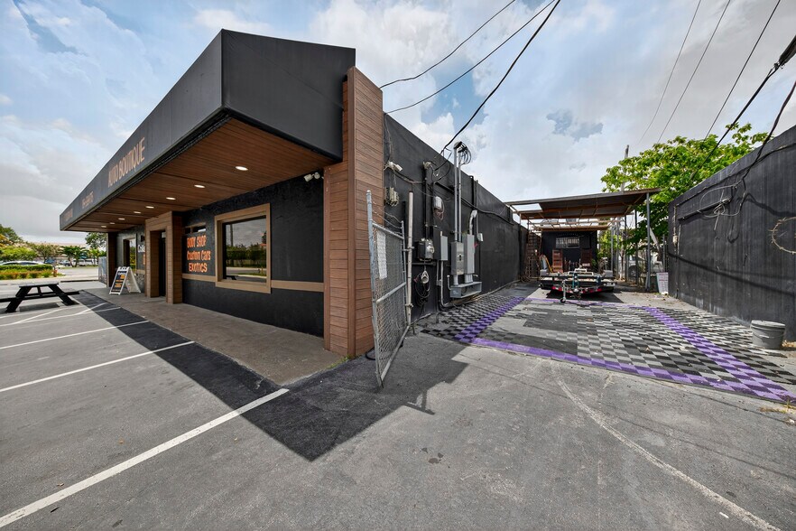 More Photos Of 1090 S 56th Ave, Hollywood Auto Repair For Sale