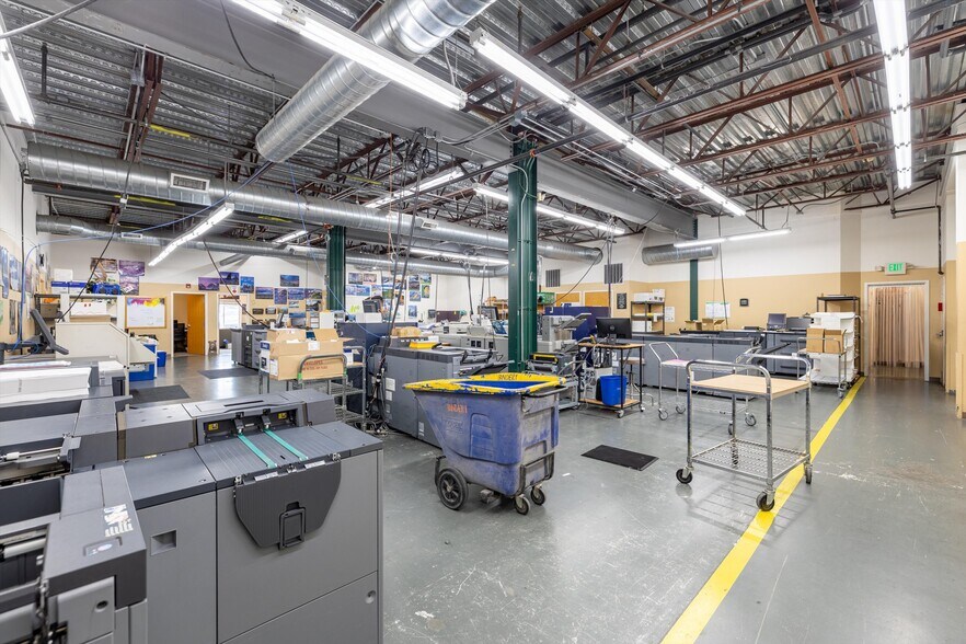 More Photos Of 2000 Kentucky St, Bellingham Warehouse For Sale
