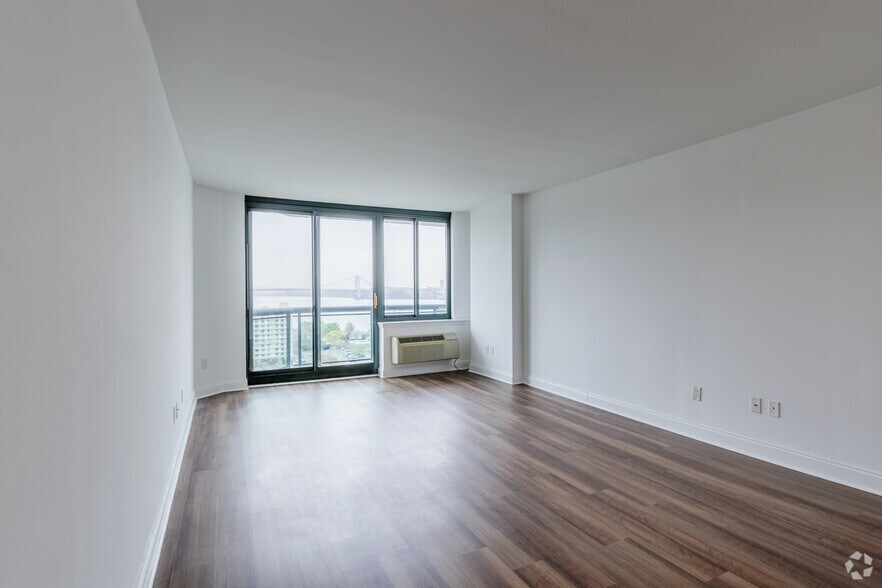 More Photos Of 100 Tower Dr, Edgewater Apartments For Lease
