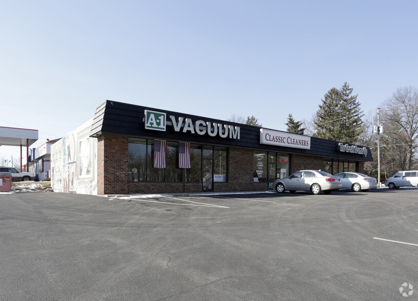 More Photos Of 4209-4213 E 62nd St, Indianapolis Storefront For Sale